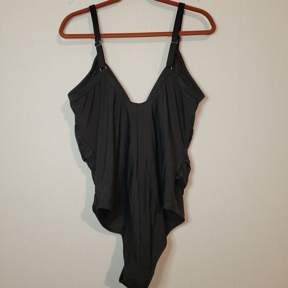 Cupshe one piece swimsuit size 3X, black, timeless, flattering, vacation, New - Picture 2 of 7